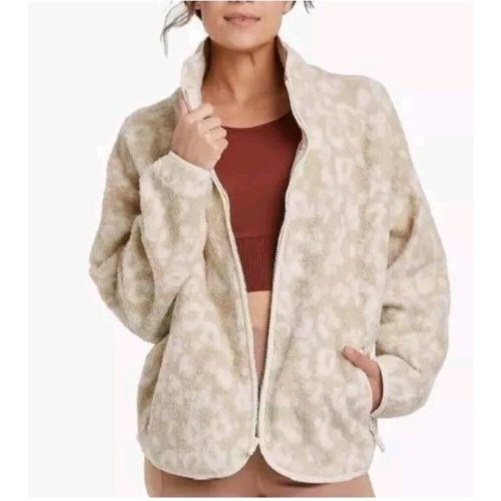 All in Motion Womens M Beige Cheetah Print Sherpa Jacket Zip Up Cozy Warm NWT - Picture 1 of 5